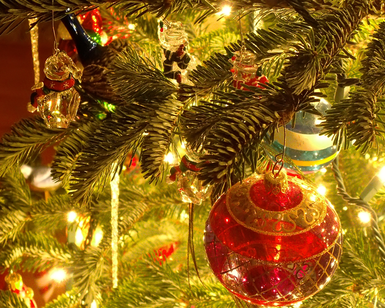 christmas_tree_ornaments