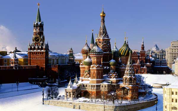 The Kremlin Moscow S Number One Tourist Attraction Travelvivi Com