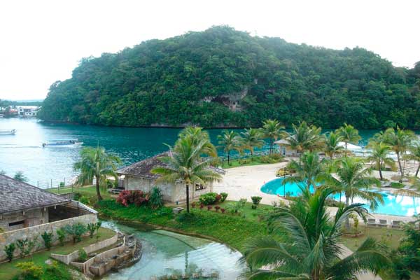 Photo by http://www.diversiondivetravel.com.au/