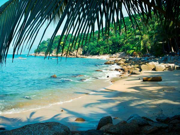 Photo by http://besttropicalbeachvacations.com/