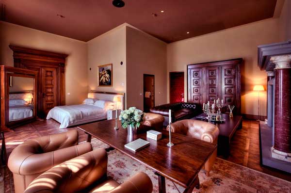 Photo by https://lh6.googleusercontent.com