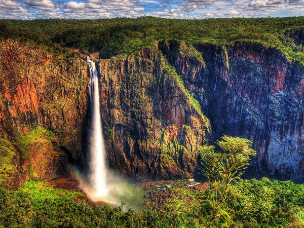 Photo by http://www.thereisbeauty.com/