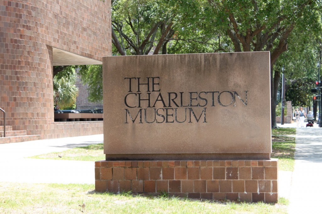 charleston-museum-sign