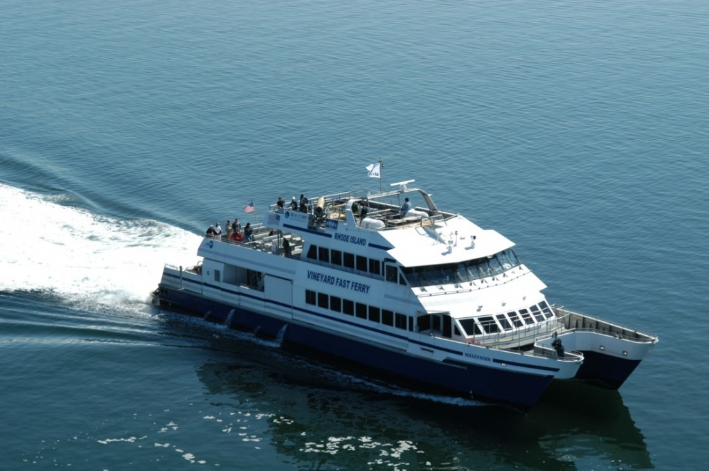 image by vineyardfastferry.com