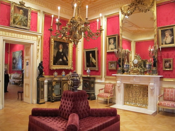 Photo by http://upload.wikimedia.org/