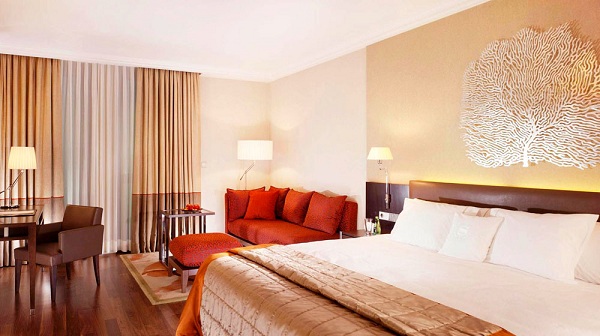 Photo by http://s4.splcdn.net/