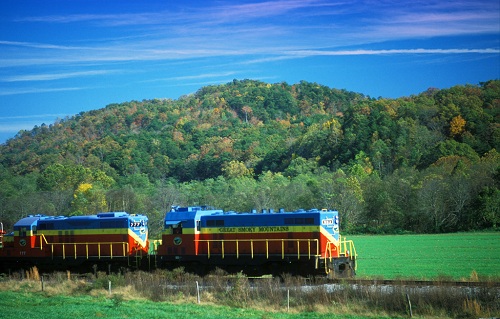 Photo by http://www.ashevillecabins.com/