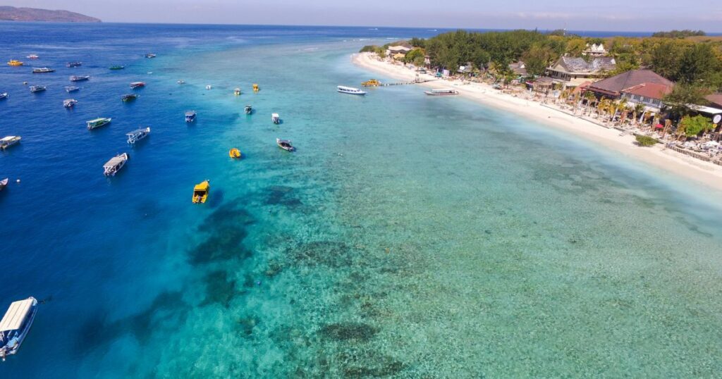 gili islands beach